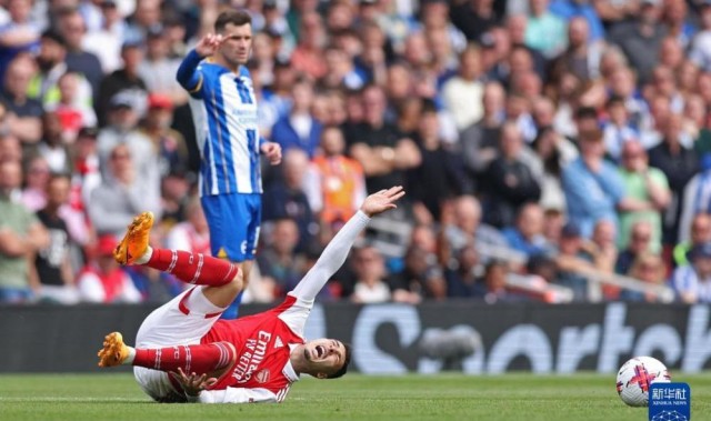  阿森纳新援破门助队逆转布莱顿  