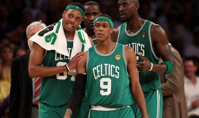  八村塁末节连中关键球，湖人险胜马刺止颓势  