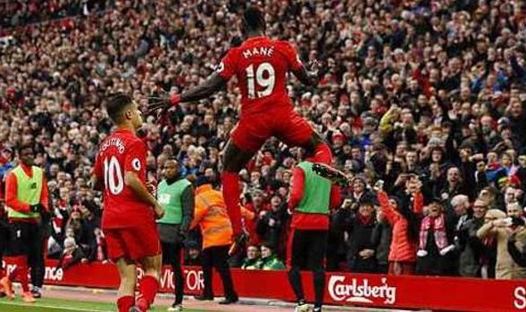  利物浦金球制胜登顶圣诞榜首